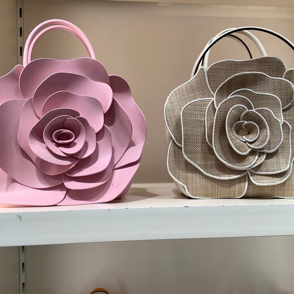 Kate Spade New York Flora Rose Straw Crossbody Novelty 3D Rose